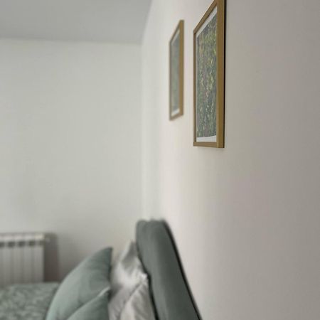 Surcin Apartment Ledine ภายนอก รูปภาพ