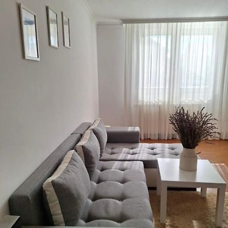 Surcin Apartment Ledine ภายนอก รูปภาพ
