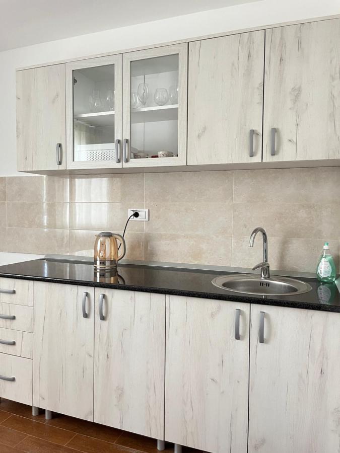 Surcin Apartment Ledine ภายนอก รูปภาพ