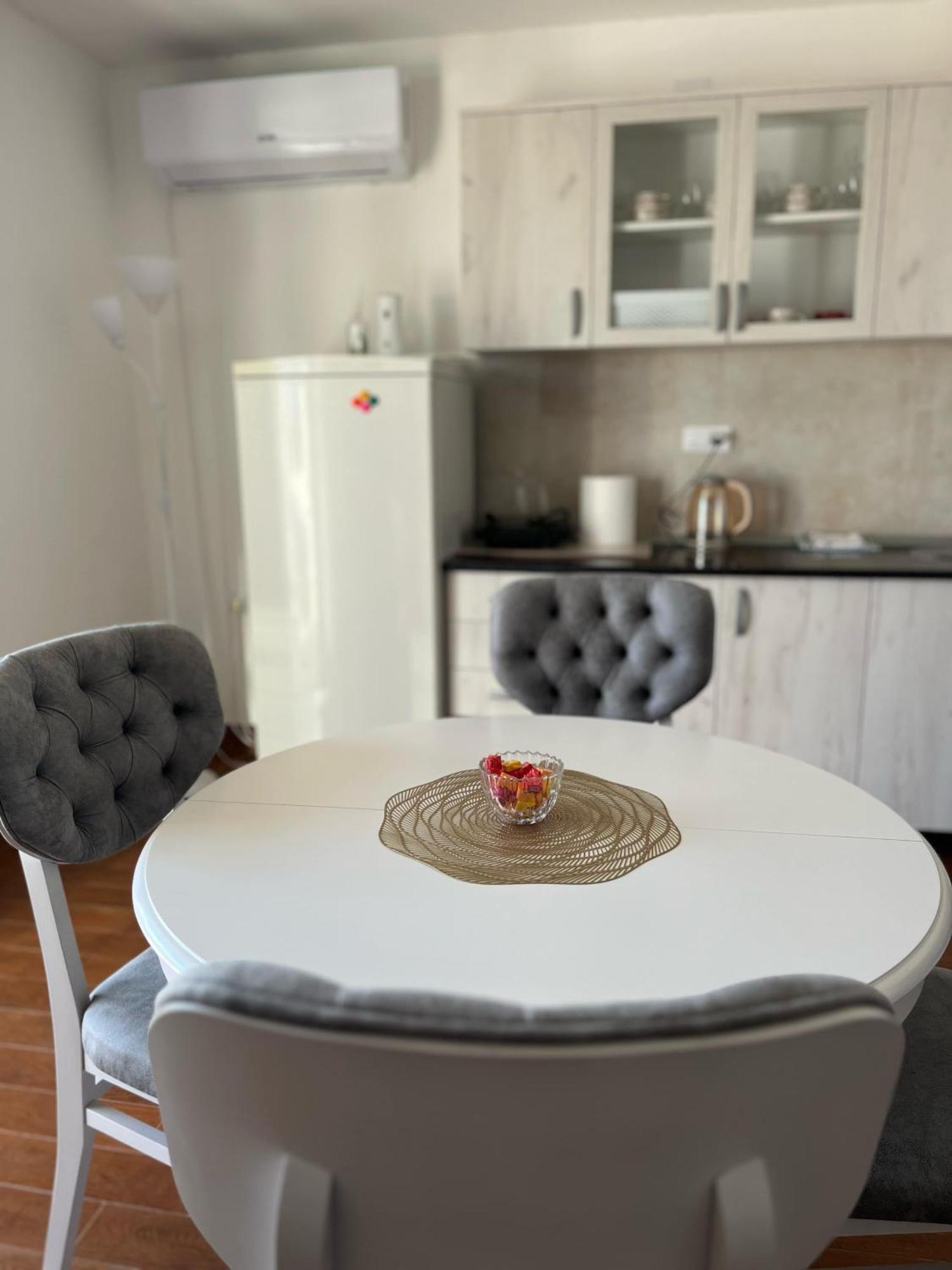 Surcin Apartment Ledine ภายนอก รูปภาพ